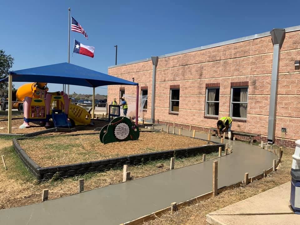 Concrete contractor san antonio school concrete sidewalk